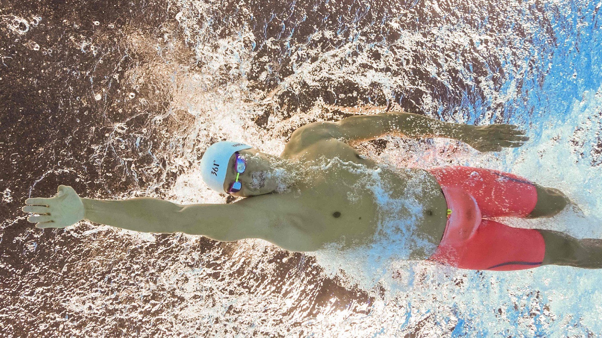 乔治化身末节死神！3.2秒压哨绝杀太阳，雄鹿翻盘背后藏逆天玄机？