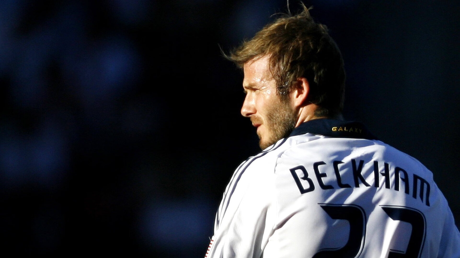 当奥斯梅恩的稳定哲学遇见NBA季后赛的残酷美学