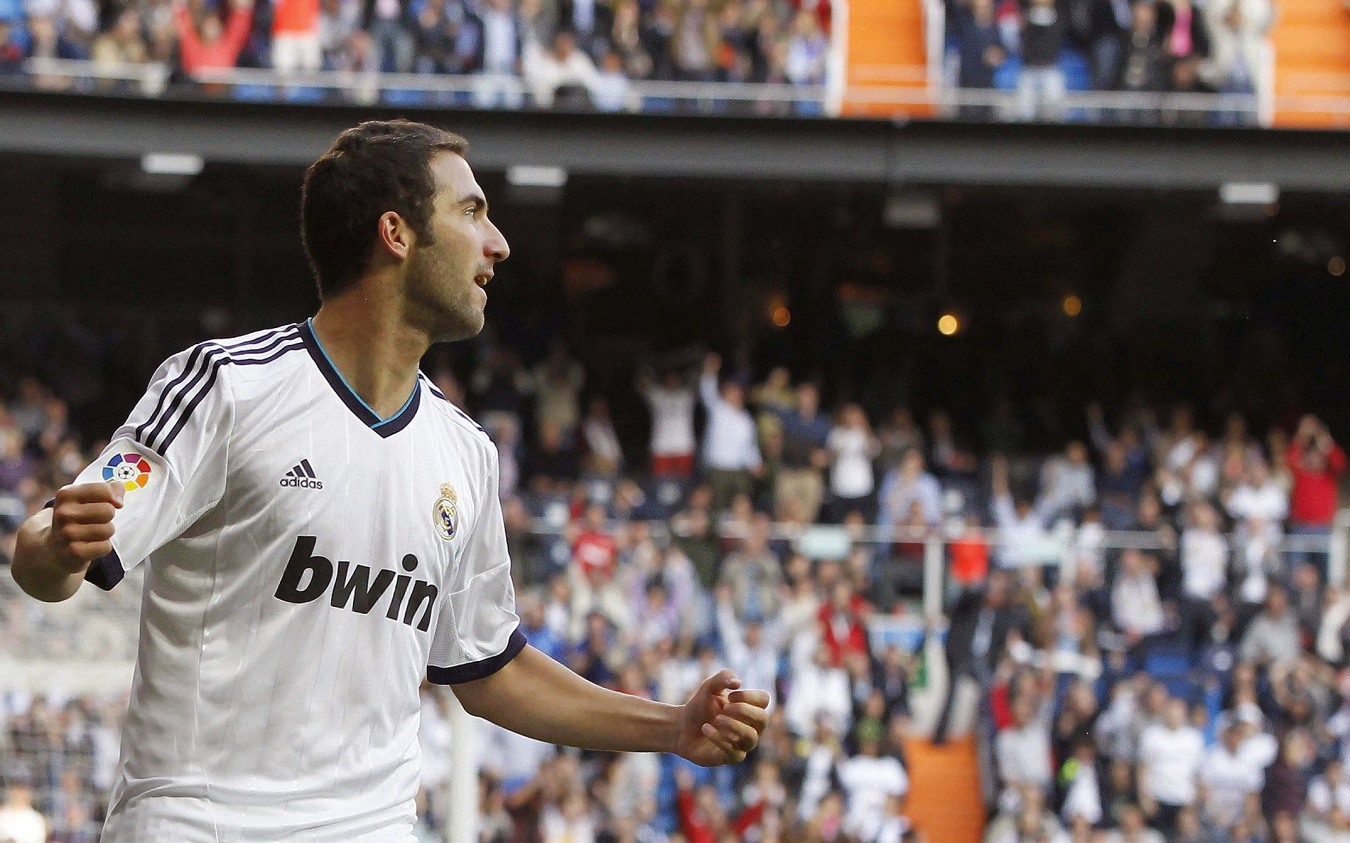 血脉喷张！圣马梅斯见证奇迹之夜—毕尔巴鄂竞技欧冠淘汰赛闪电三连击，单节击溃拉齐奥